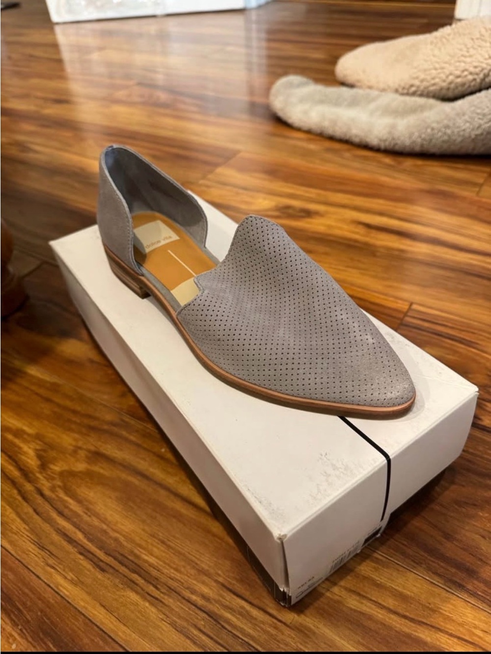 Women’s flats